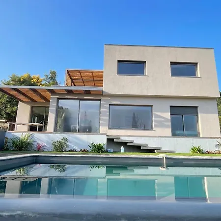 Villa Filao Avec Piscine A Debordement Villa Sorède